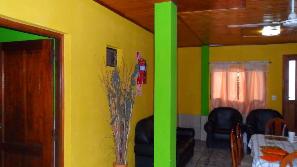 Residencial Arcoiris Hotell Puerto Iguazú Exteriör bild