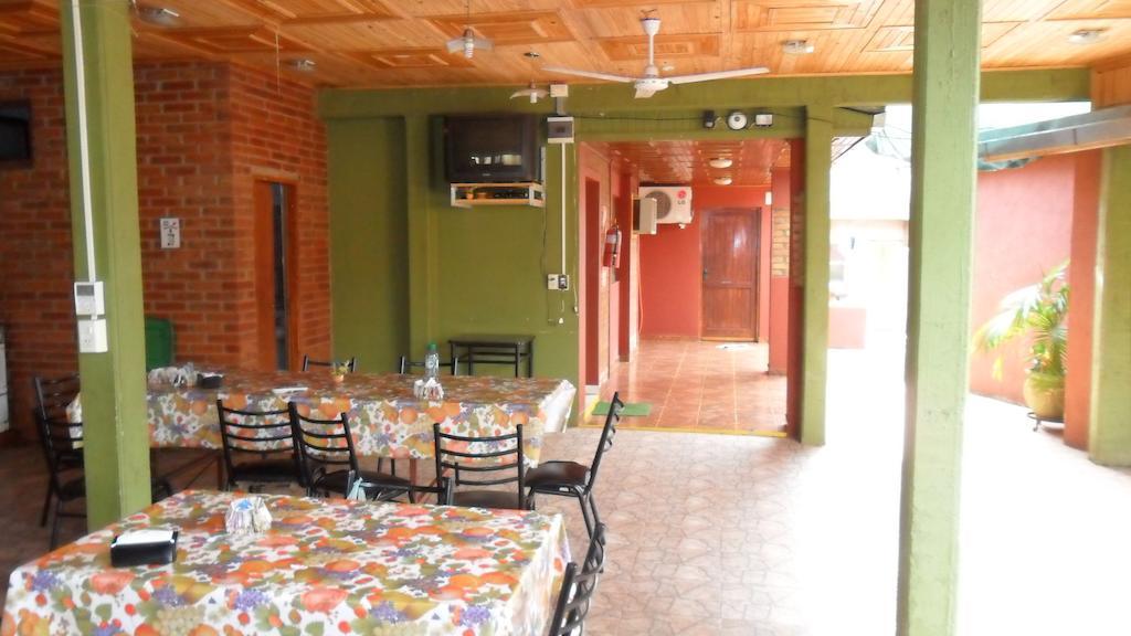 Residencial Arcoiris Hotell Puerto Iguazú Rum bild